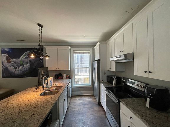 4th image of 56 America St