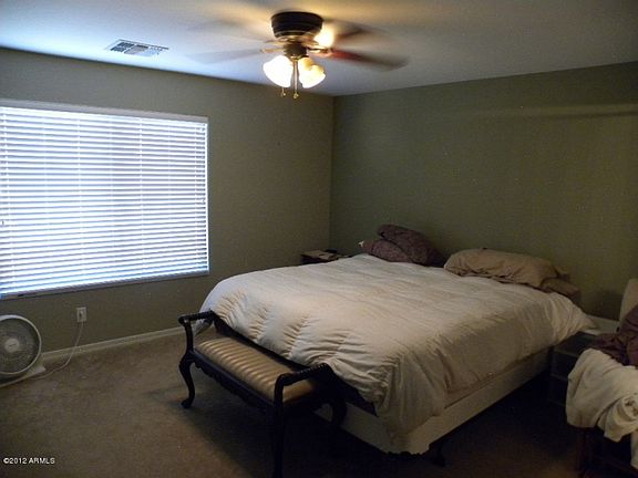 5th image of 958 W Desert Hills Dr