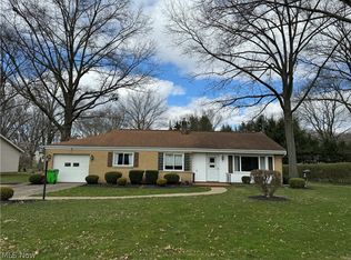 207 E 27th St, Dover, OH