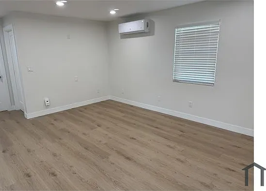 4011 E Cesar E Chavez Ave #1 — Photo 2