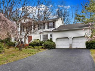 29 Seward Dr, Ocean, NJ 07712