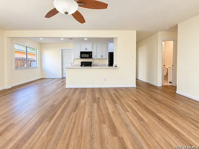 3 bed, 2.0 bath, 1274 sqft, $1,575 — Photo 4