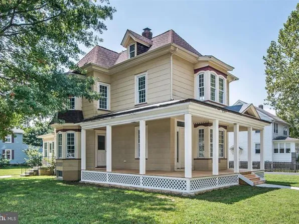 60 Dickinson St, Woodstown, NJ 08098