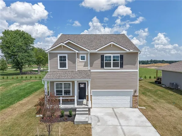 10280 Sorano Dr, Peculiar, MO 64078