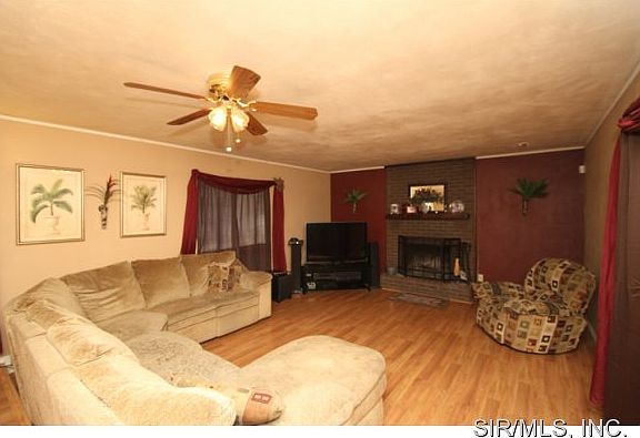 3rd image of 9 Wilson Park Dr