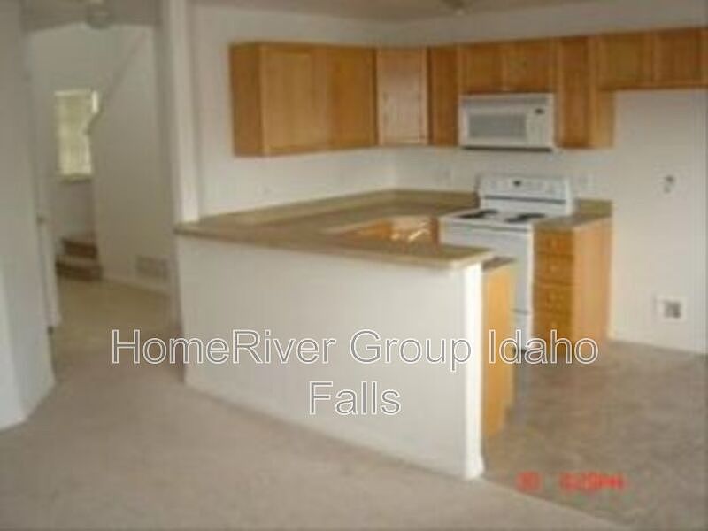 2nd image of 3535 Deloy Dr APT 1