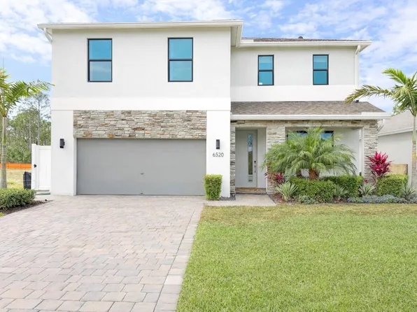 6520 SE Park Trace Drive, Stuart, FL 34997