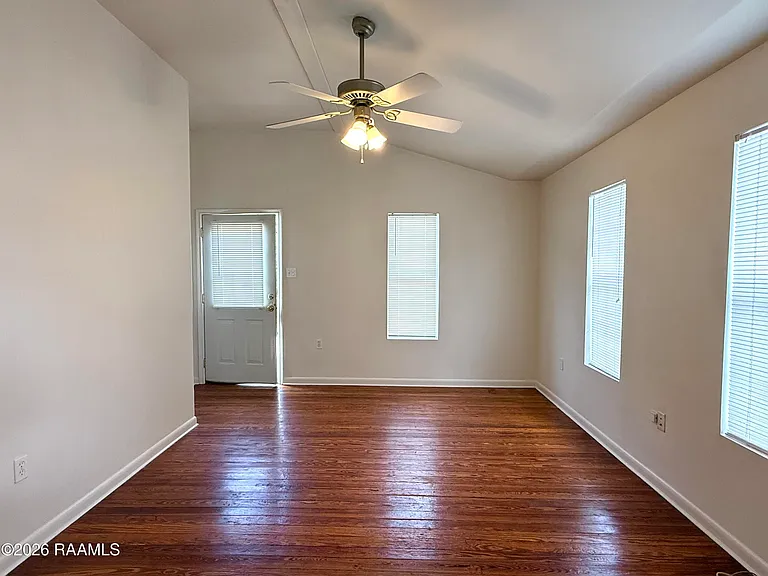 305 General Mouton Ave #B — Photo 6