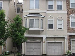 174 Winchester Ct #272, Clifton, NJ 07013