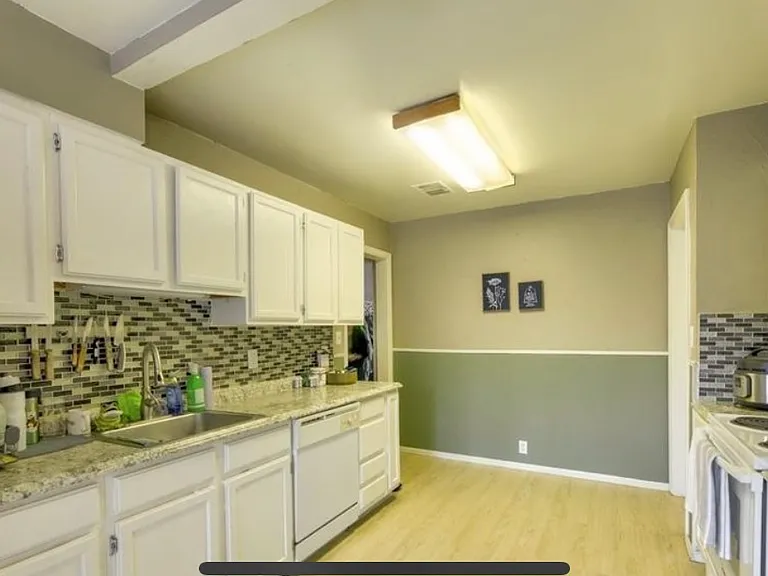 1520 Steele St #1 — Photo 1
