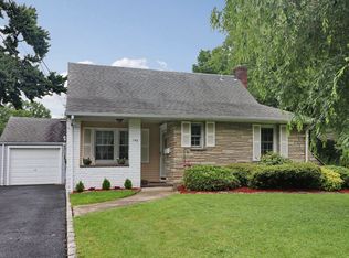 140 Willoughby Rd, Fanwood, NJ 07023