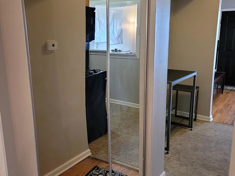 Maplewood Square Apartments — Photo 24