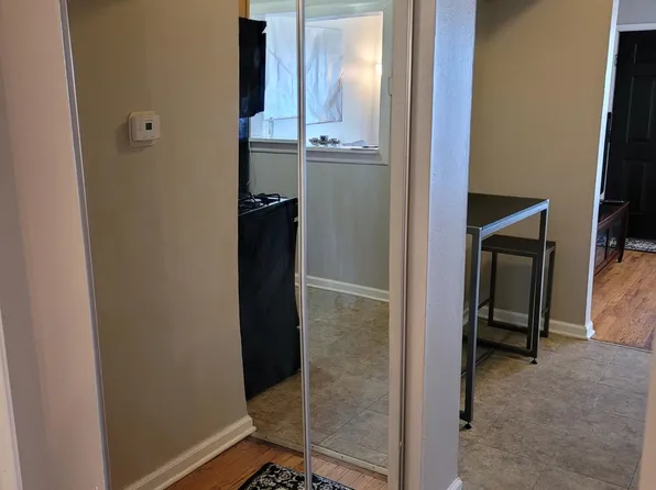 Maplewood Square Apartments, 2700 Oakland Ave #711e7e9f0, Saint Louis, MO 63143