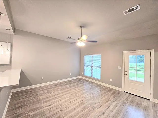 44452 Vessier Rd — Photo 3