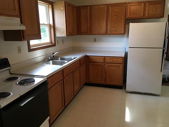 2nd image of 1820 Brookview Blvd #Up