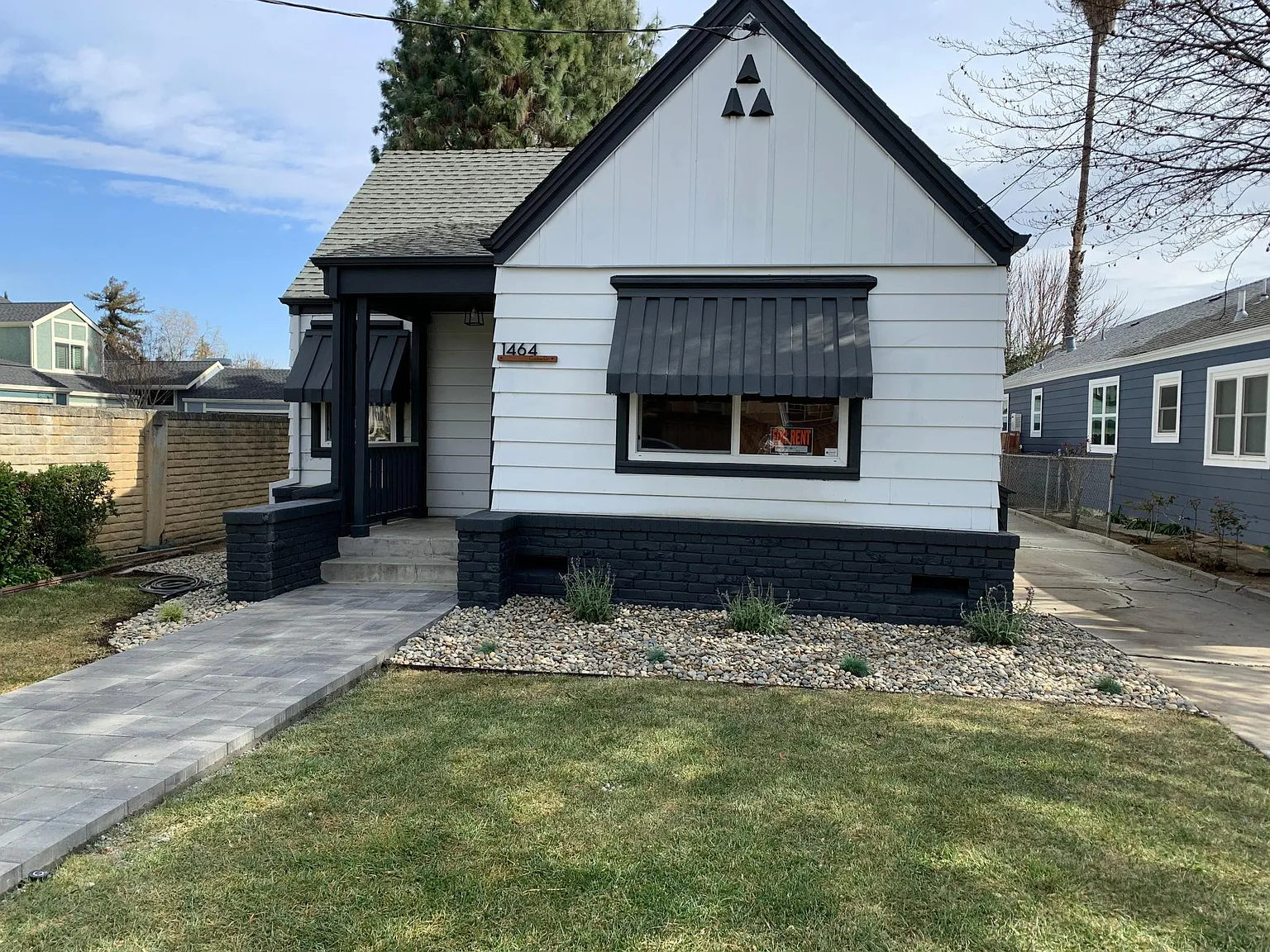 1464 Curtiss Ave photo 1