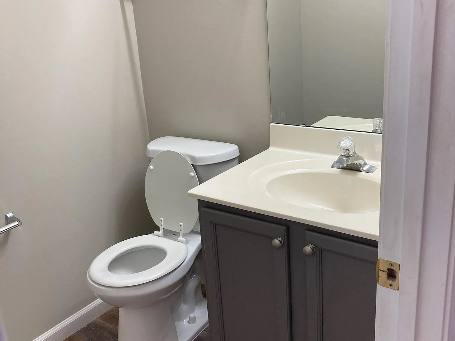 814 Brookmead Dr — Photo 4