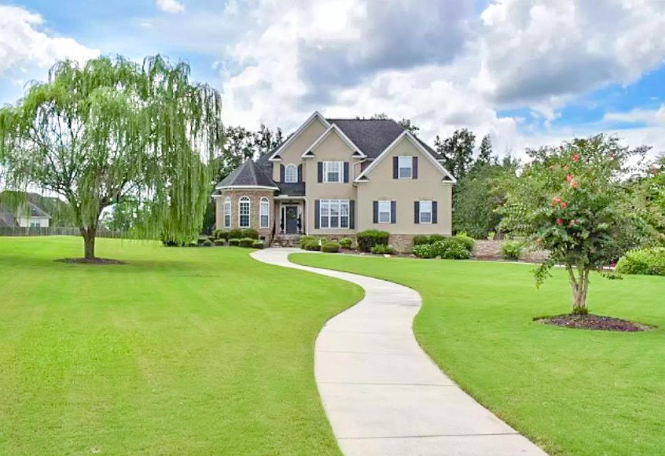 1st image of 487 Knob Hill Cir
