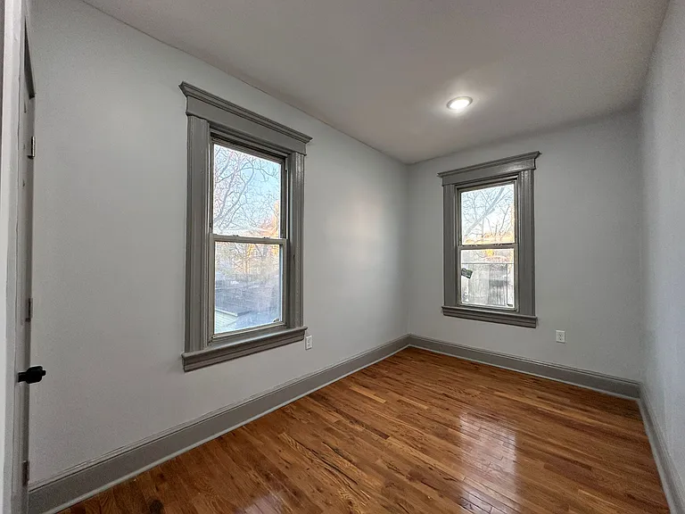 126 Wegman Pkwy #3E — Photo 14