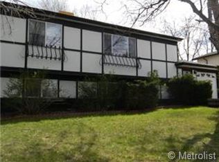 10082 W Lehigh Ave, Lakewood, CO 80235