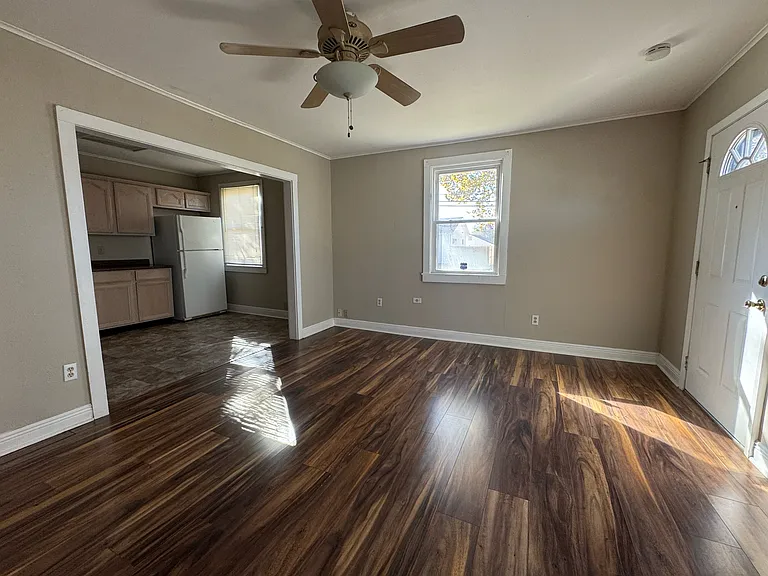 355 West Ave — Photo 9
