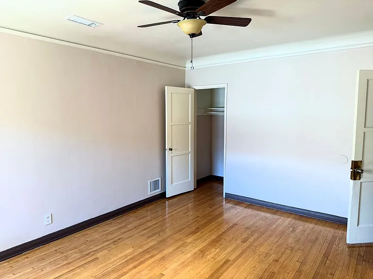 5835 Saturn St — Photo 7