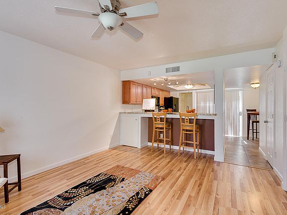 5th image of 19601 N 7th St Unit 1084