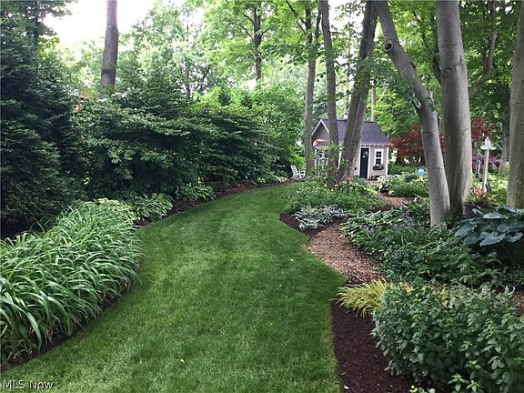 5th image of 3991 Elmwood St