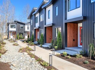 1590 Piercy Ave #4, Courtenay, BC