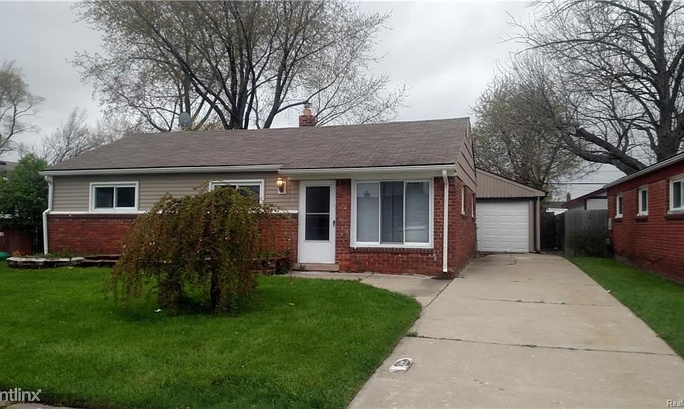 1st image of 26083 Kathy St