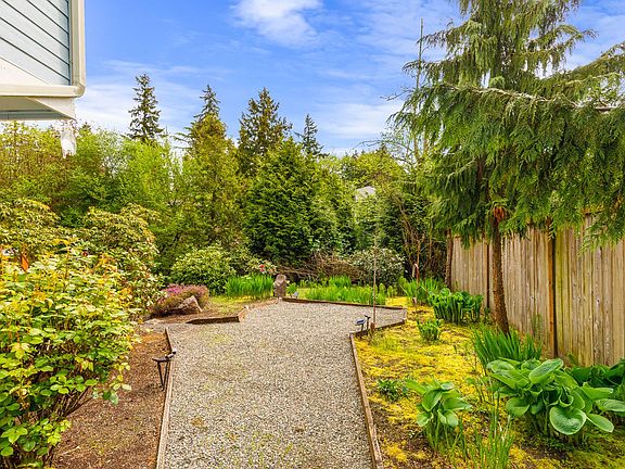 5th image of 6408 151st Ave NE