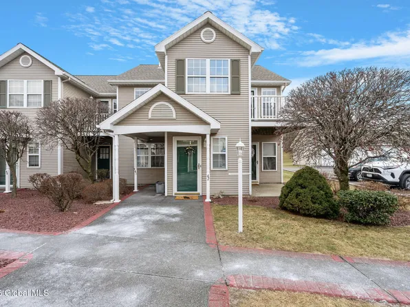 42 Coralberry Court, Albany, NY 12203