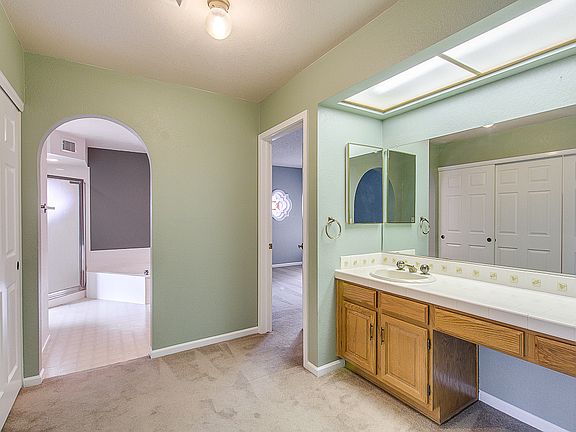 3rd image of 15046 N 60th St