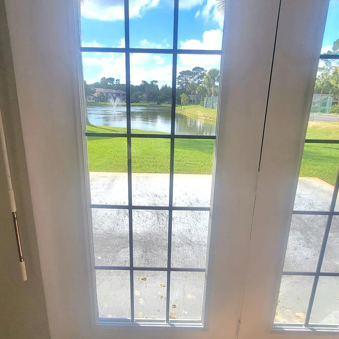 107 Deer Lake Cir — Photo 2