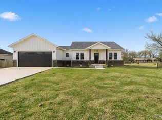2707 M Mayfield Dr, Mountain Grove, MO 65711