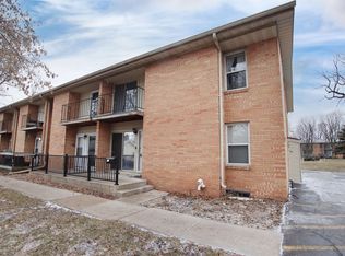 736 W 10th Ave, Oshkosh, WI 54902