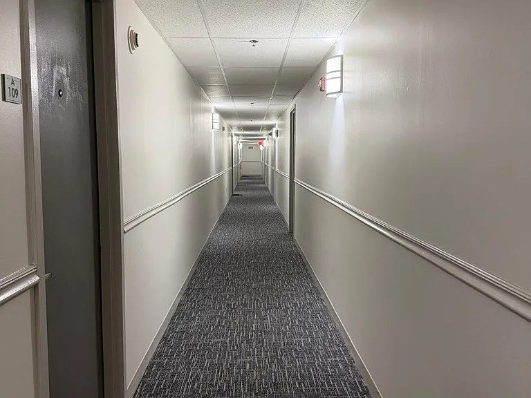 Austin Manor Apartments — Photo 5