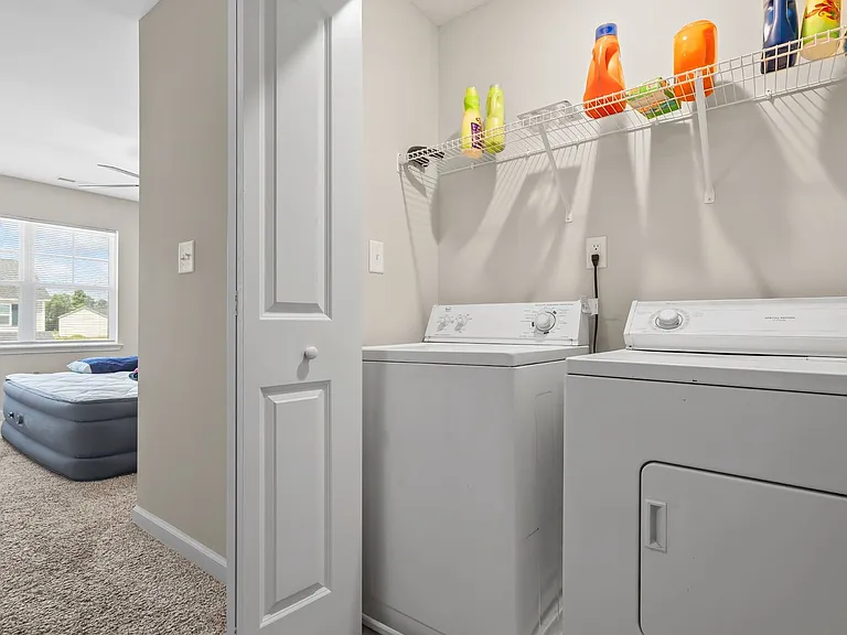 204 Alexa Pl — Photo 21