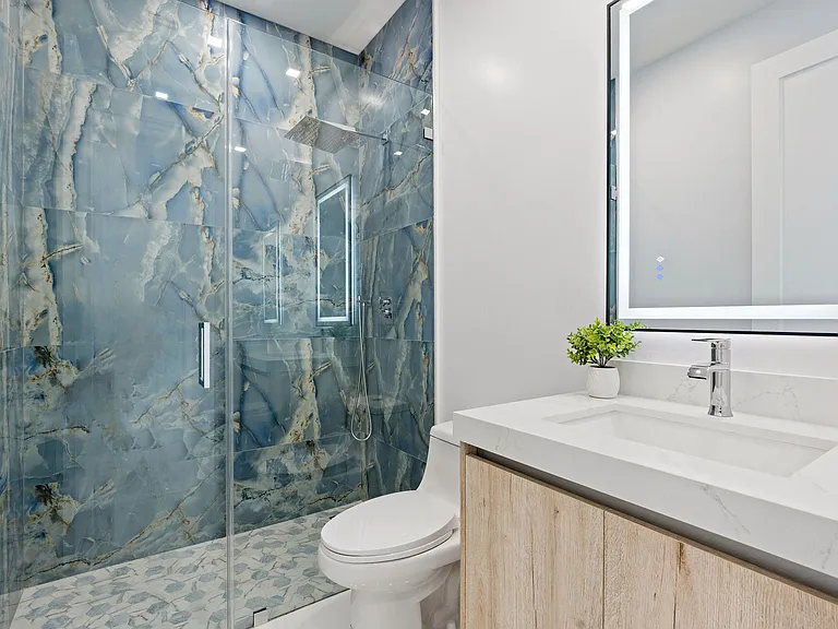 Upstairs guest bathroom