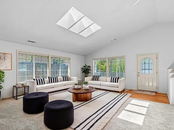 626 Park St, Ashland, OR 97520