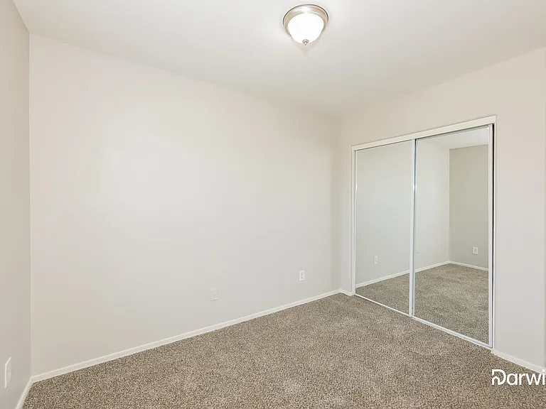 2519 S 90th Dr — Photo 12