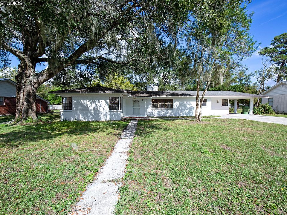 1st image of 2204 Diana Dr