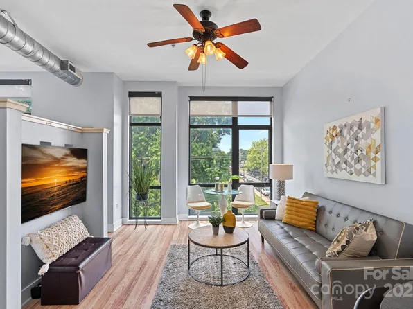 514 10th St #302, Charlotte, NC 28202