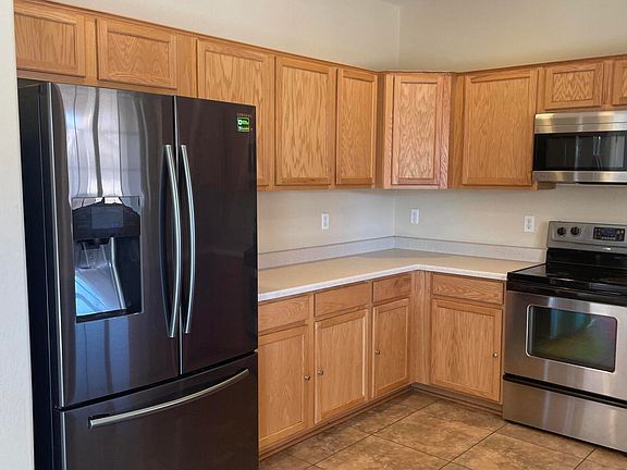 5th image of 17666 W Molly Ln