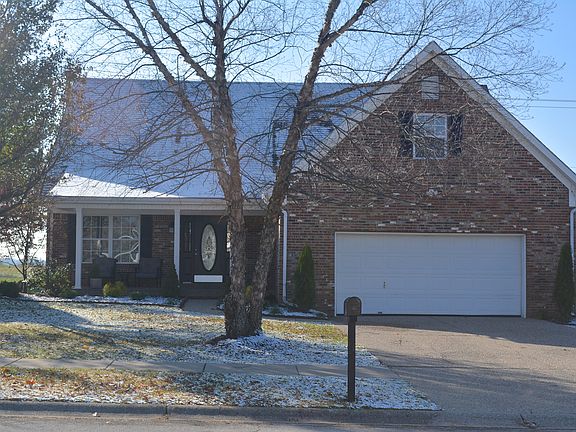3rd image of 1109 Summit Dr