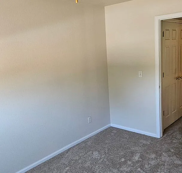2702 Rigden Pkwy #G2 — Photo 17