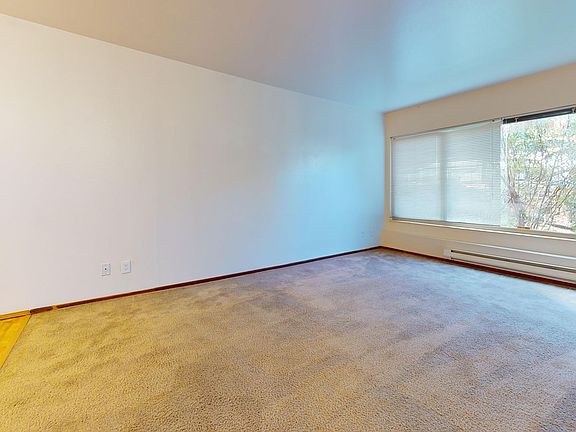 3rd image of 4120 Brooklyn Ave NE APT 201