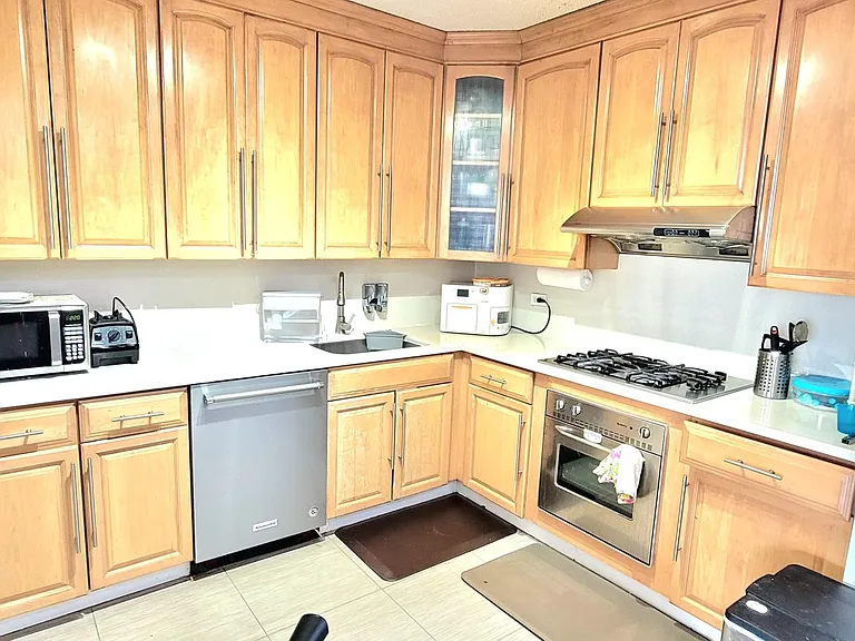 45 River Dr S #1603 — Photo 17