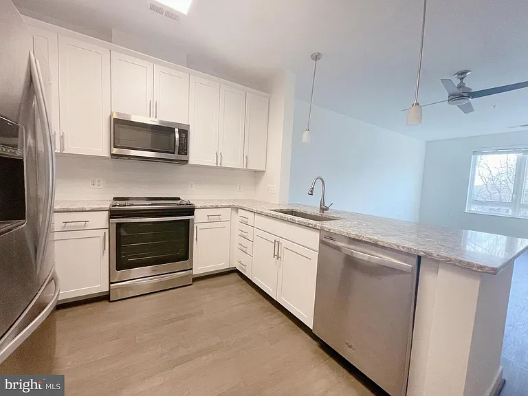 9450 Silver King Ct #304 — Photo 18