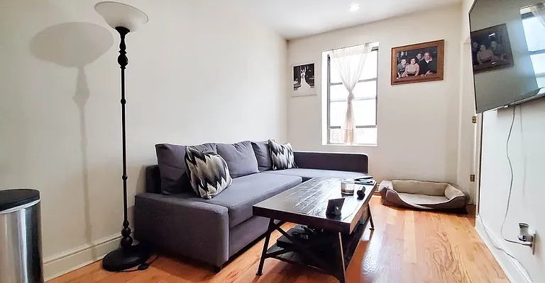 Rented by Ulas Real Estates Inc | media 7